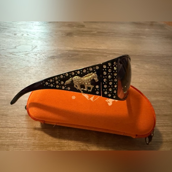 Rhinestone Horse Sunglasses Black with Montana West Orange Eyewear Case - Picture 2 of 9
